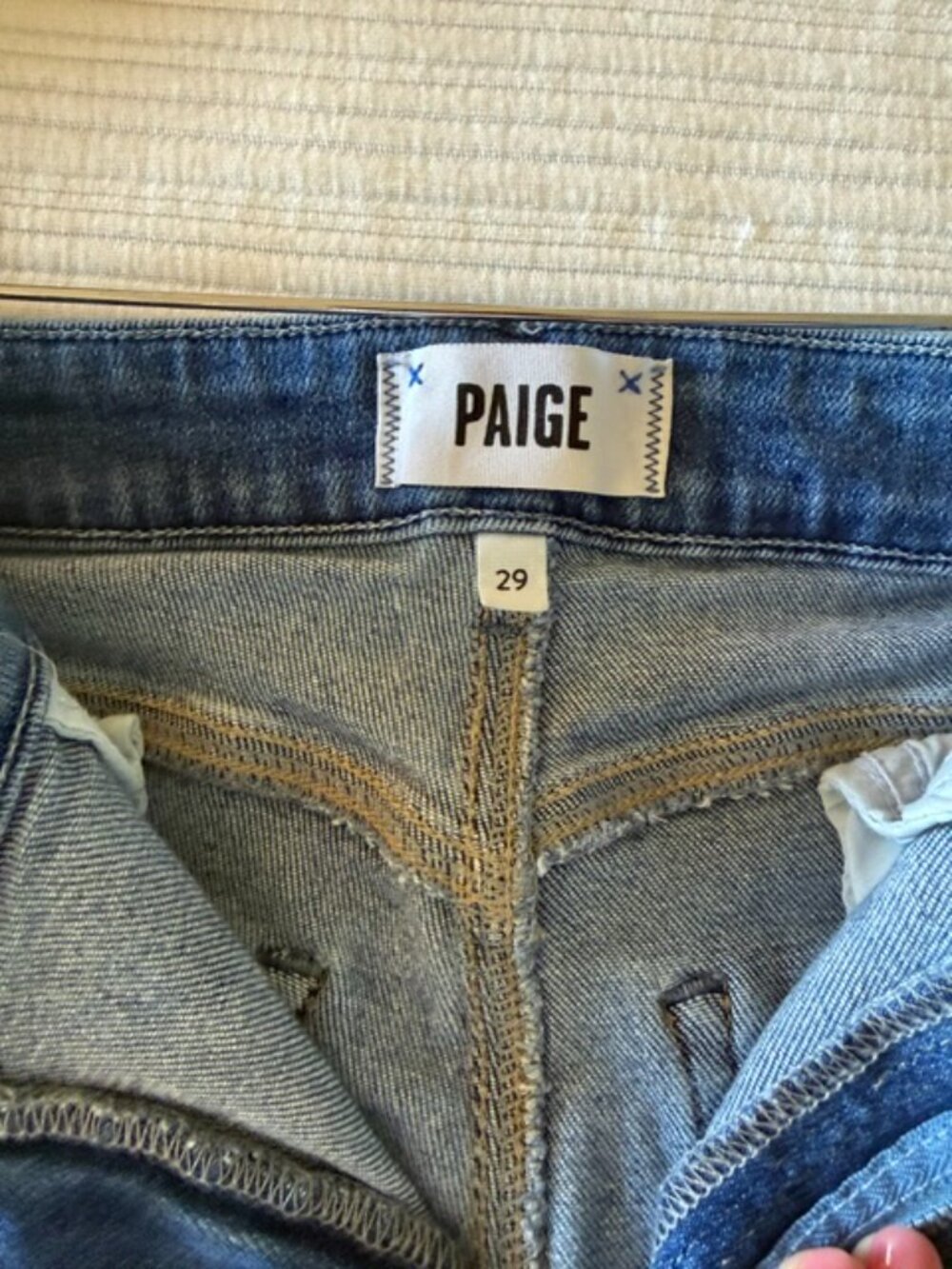 PAIGE Anessa Wide Leg Crop Jeans Size 29 Raw Hem High Rise Denim - Picture 3 of 4